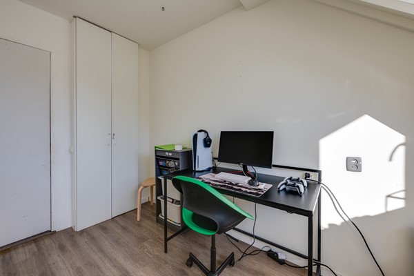 71_FUNDA_MARGA KLOMPELAAN 71_RIJEN.jpg